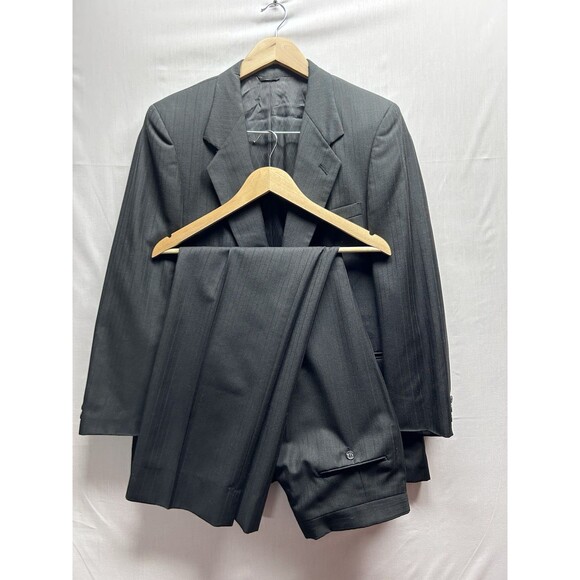 Oleg Cassini Men’s 38R? Pants 43 Waist Black Pinstripe Suit - Picture 1 of 15